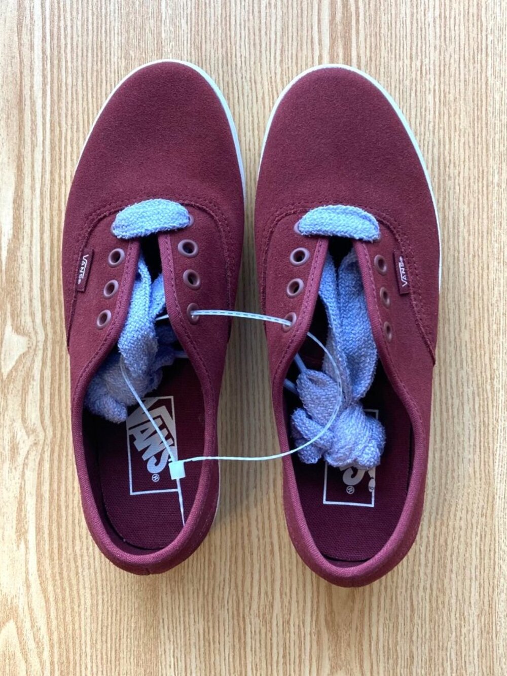 Vans Authentic Lowpro Fat Lace Suede Sneakers Skate Womens 7 Burgundy NEW